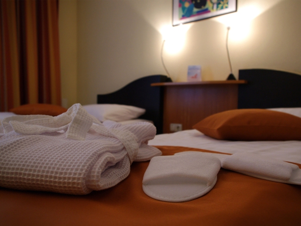 Imagen de la habitación del Hotel H+ Erfurt. Foto 6