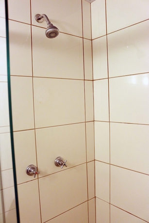 Imagen de la habitación del Hotel H+. Foto 15