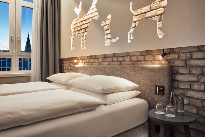 Imagen de la habitación del Hotel H+ Hotel Bremen. Foto 13