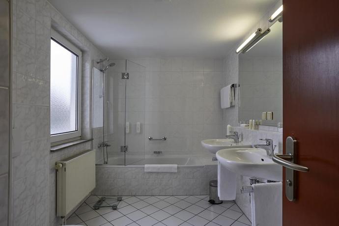 Imagen de la habitación del Hotel H+ Hotel Darmstadt. Foto 7