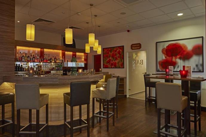 Imagen de los interiores del Hotel H+ Hotel Darmstadt. Foto 8