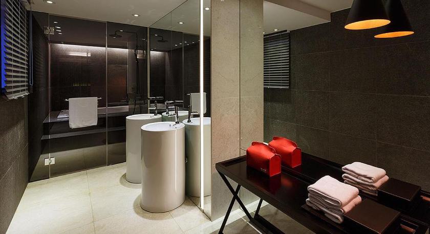 Imagen de la habitación del Hotel H Hotel. Foto 6