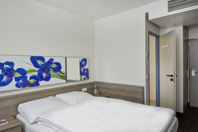 Imagen de la habitación del Hotel H+ Hotel Frankfurt Airport West. Foto 8