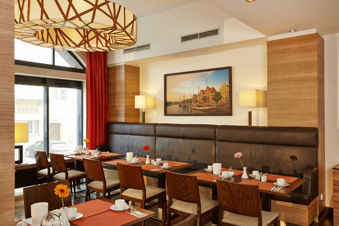 Imagen del bar/restaurante del Hotel H+ Hotel Lubeck. Foto 2