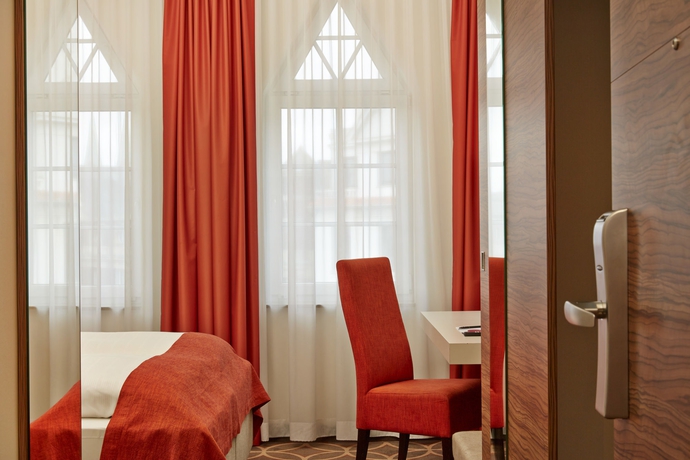 Imagen de la habitación del Hotel H+ Hotel Lubeck. Foto 10