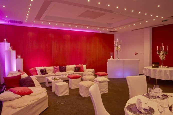 Imagen de los interiores del Hotel H+ Hotel Nurnberg. Foto 12