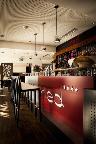 Imagen de los interiores del Hotel H+ Hotel Ried. Foto 14