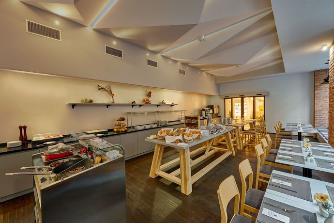 Imagen del bar/restaurante del Hotel H+ Hotel Wien. Foto 3