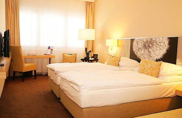 Imagen de la habitación del Hotel H+ Hotel Zurich. Foto 3