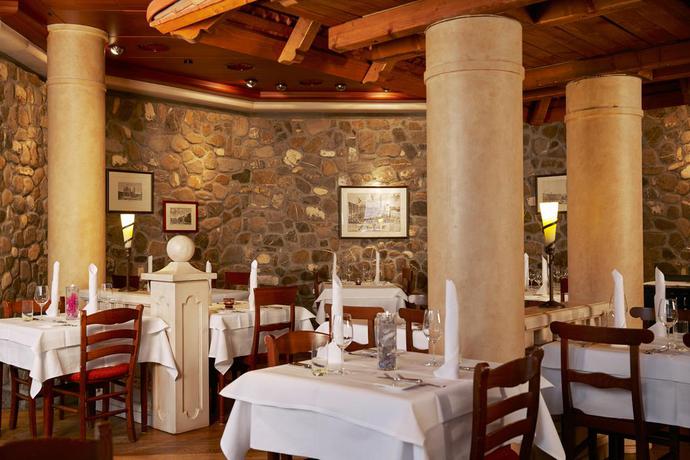 Imagen del bar/restaurante del Hotel H+ Hotel & SPA Engelberg. Foto 13