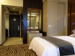Imagen de la habitación del Hotel H Hotels. Foto 6