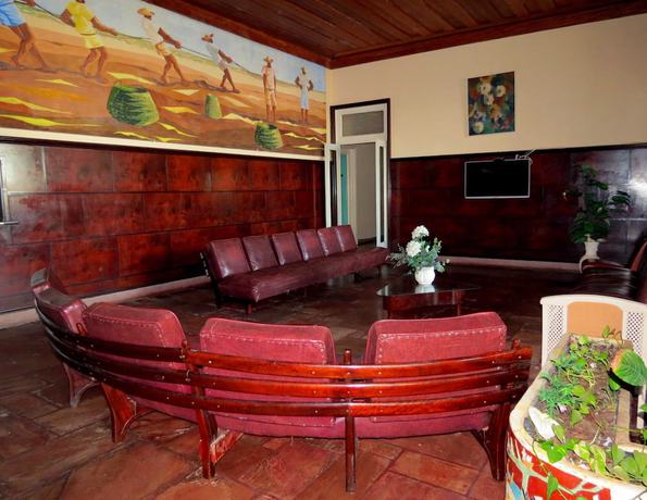 Imagen de los interiores del Hotel H Itanha&eacute;m. Foto 18