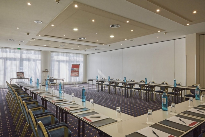 Imagen de los interiores del Hotel H+ Koeln Hurth. Foto 5