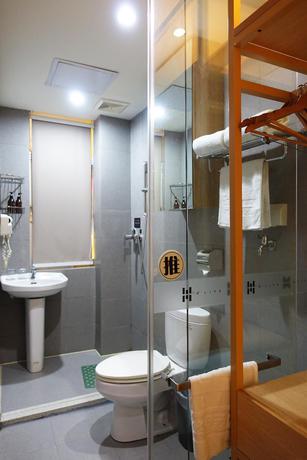 Imagen de la habitación del Hotel H Life Hotel. Foto 8