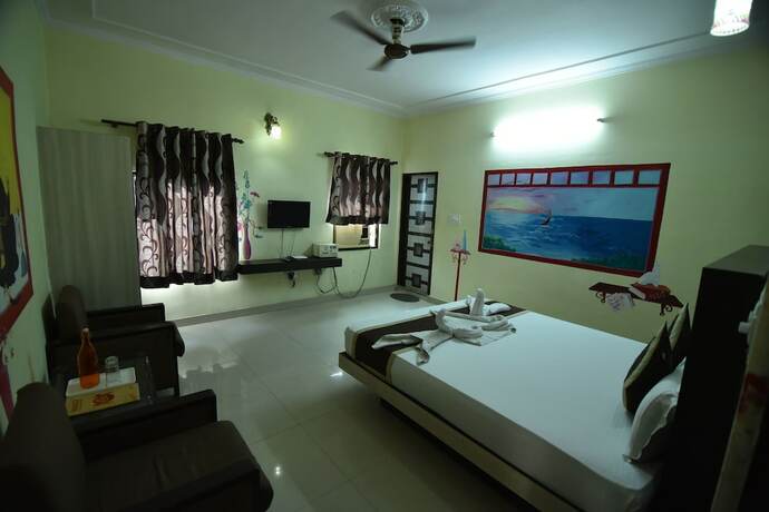 Imagen de la habitación del Hotel H R Palace. Foto 15