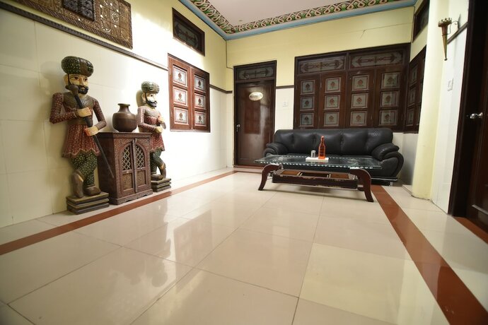 Imagen de los interiores del Hotel H R Palace. Foto 35