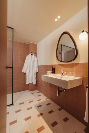 Imagen de la habitación del Hotel H Regas. Foto 5