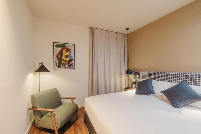 Imagen de la habitación del Hotel H Regas. Foto 10