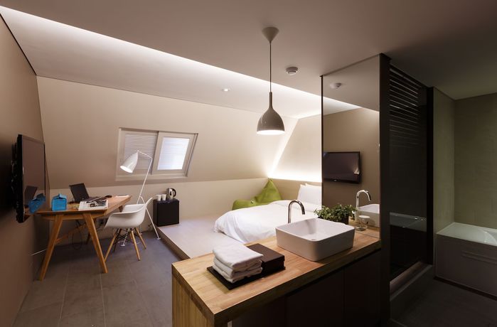 Imagen de la habitación del Hotel H Seocho. Foto 18
