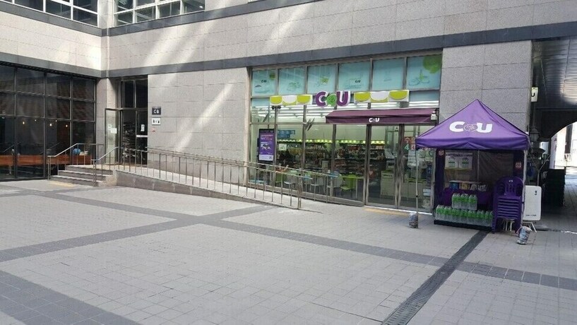 Imagen general del Hotel H Stay. Foto 7