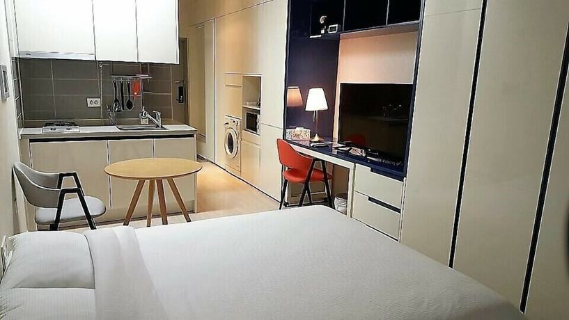 Imagen general del Hotel H Stay. Foto 1