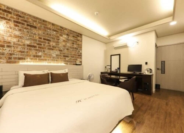 Imagen de la habitación del Hotel H Ulsan. Foto 9