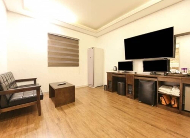 Imagen de la habitación del Hotel H Ulsan. Foto 16