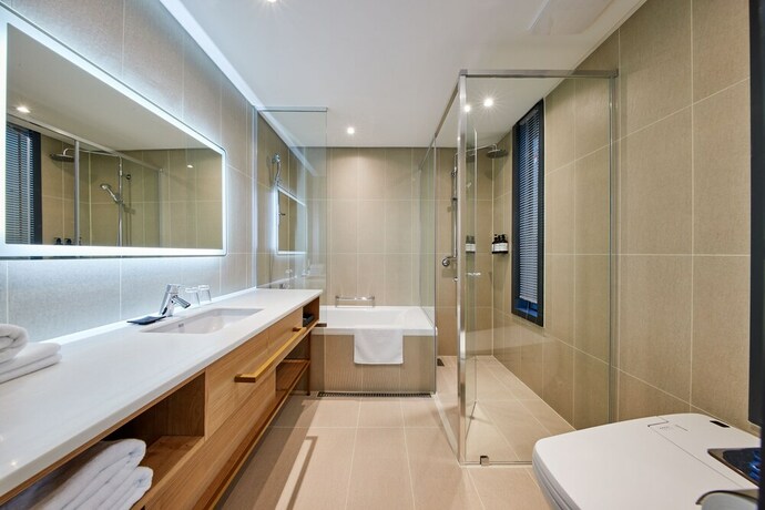 Imagen de la habitación del Hotel H1. Foto 30
