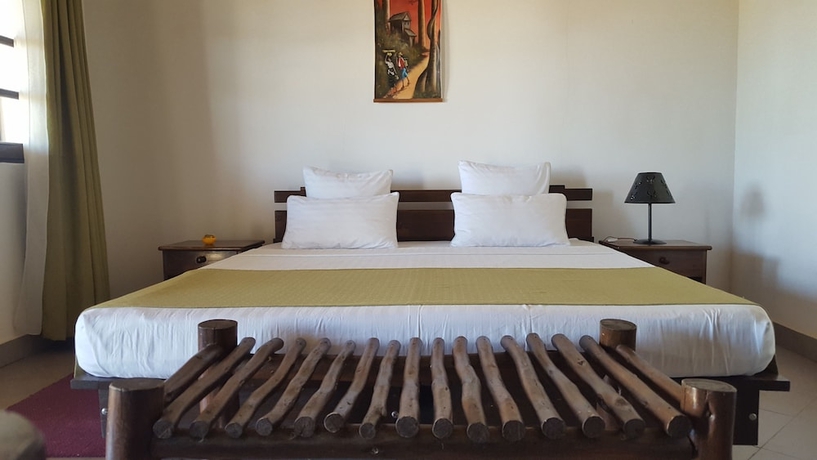 Imagen de la habitación del Hotel H1 Isalo. Foto 9