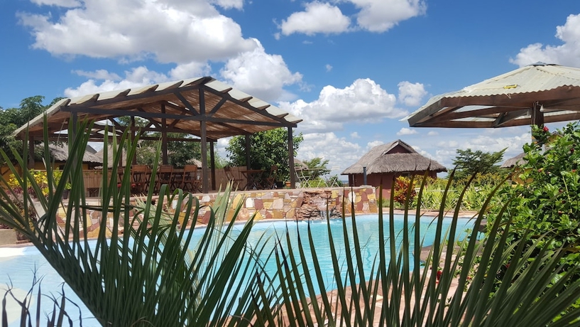 Imagen de la piscina del Hotel H1 Isalo. Foto 14