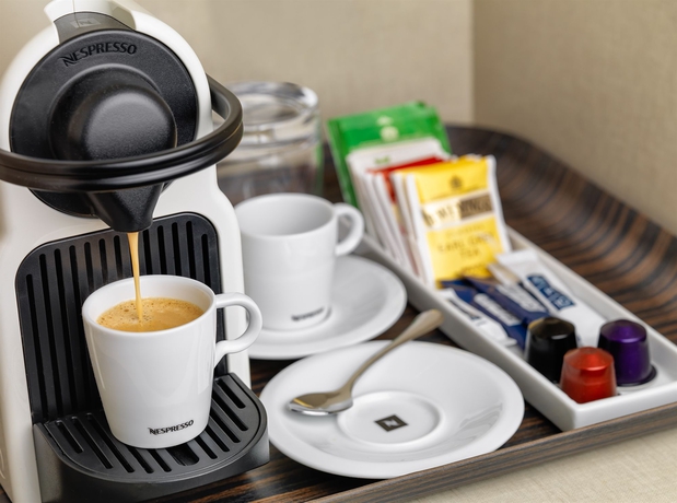 Imagen de la habitación del Hotel H10 Art Gallery. Foto 6