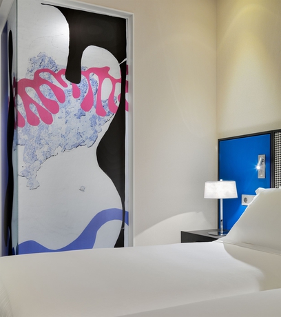 Imagen de la habitación del Hotel H10 Art Gallery. Foto 7