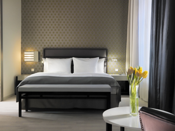 Imagen de la habitación del Hotel H10 Berlin Ku'damm. Foto 9