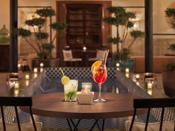 Imagen general del Hotel H10 Casa De La Plata. Foto 10