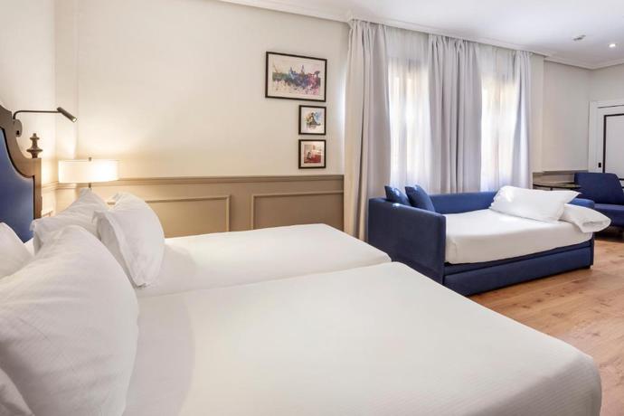 Imagen general del Hotel H10 Corregidor Boutique. Foto 12