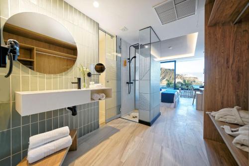 Imagen general del Hotel H10 Costa Mogán. Foto 8