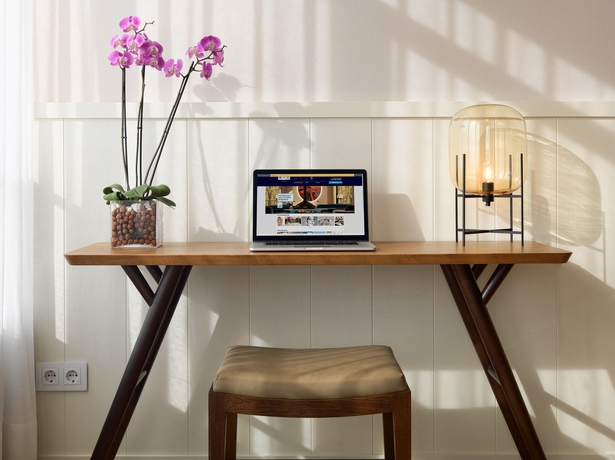 Imagen de la habitación del Hotel H10 Cubik. Foto 9