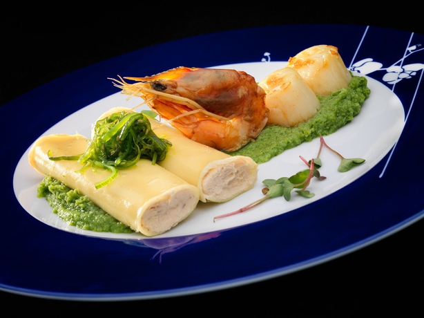 Imagen del bar/restaurante del Hotel H10 Duque De Loulé. Foto 8