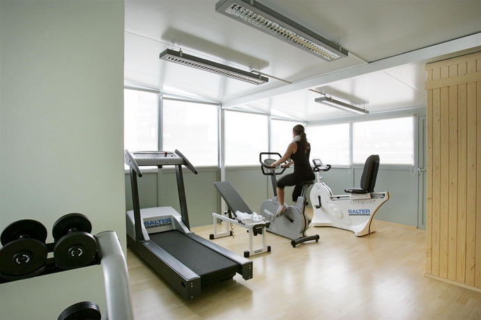 Imagen de los interiores del Hotel H10 Itaca. Foto 14