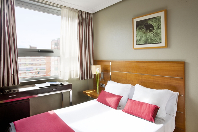 Imagen de la habitación del Hotel H10 Itaca. Foto 5