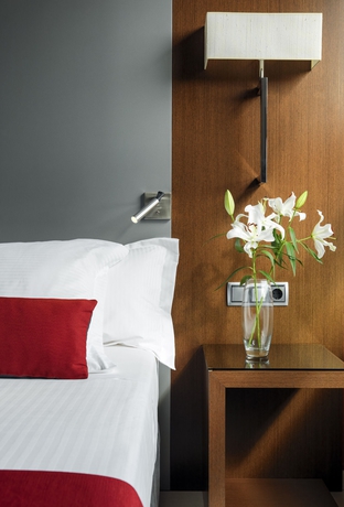 Imagen de la habitación del Hotel H10 Itaca. Foto 7