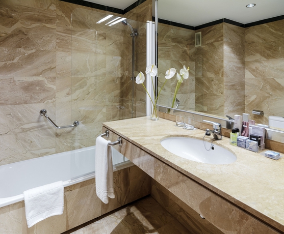 Imagen de la habitación del Hotel H10 Itaca. Foto 8