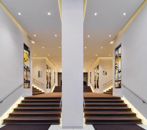 Imagen de los interiores del Hotel H10 Ku'damm Lofts. Foto 8