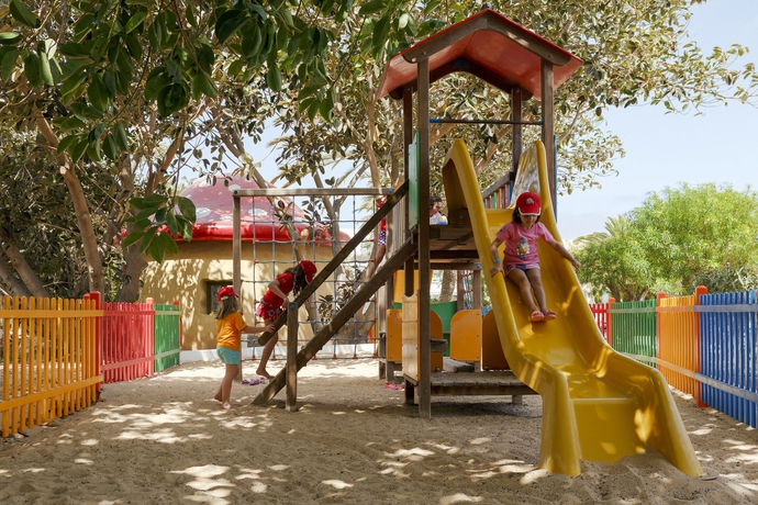 Imagen de los exteriores del Hotel H10 Lanzarote Princess. Foto 12