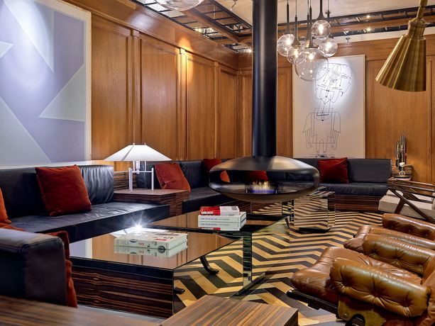 Imagen de los interiores del Hotel H10 Metropolitan. Foto 18