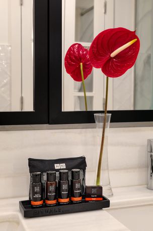 Imagen de la habitación del Hotel H10 Metropolitan. Foto 17