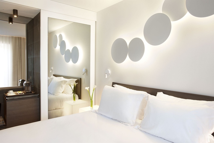 Imagen de la habitación del Hotel H10 Port Vell. Foto 7