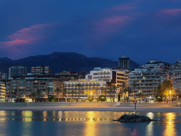 Imagen general del Hotel H10 Porto Poniente. Foto 22