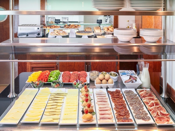 Imagen del bar/restaurante del Hotel H10 Rac&oacute; del Pi Boutique Hotel. Foto 3