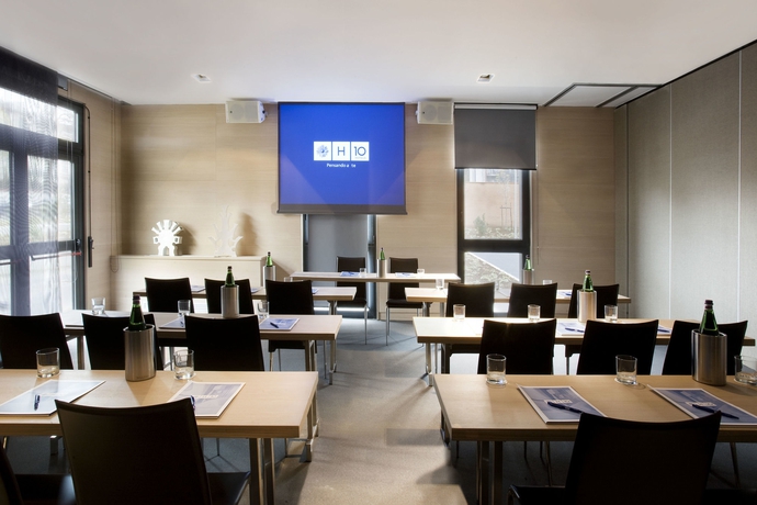 Imagen de los interiores del Hotel H10 Roma Citta. Foto 12